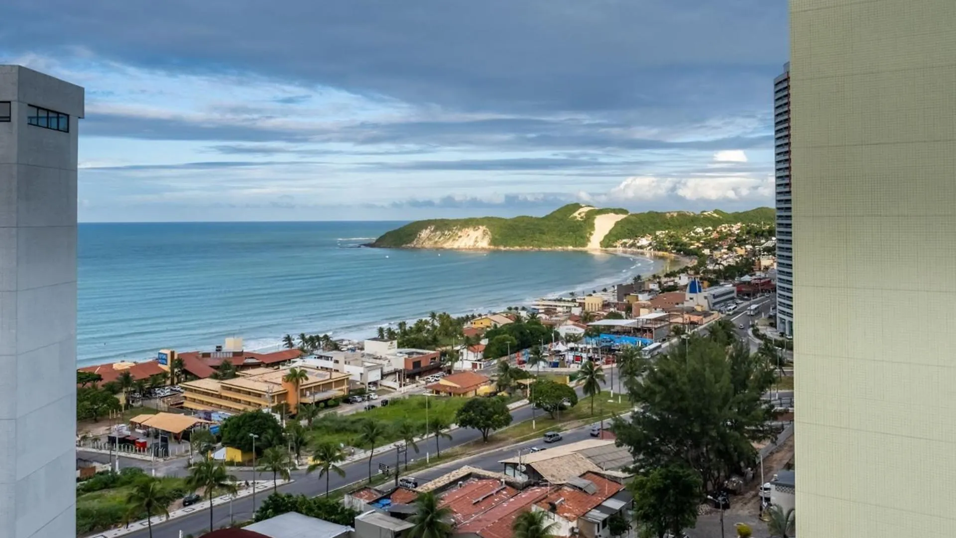 Pontanegra Beachfront Retreat: Family-Friendly Apartment with Sea Views Natal Brazil