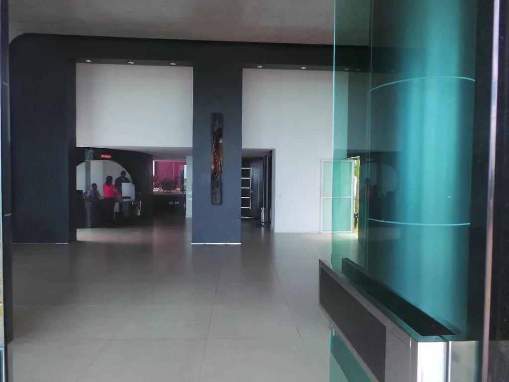 Pontanegra Beachfront Retreat: Family-Friendly Apartment with Sea Views Natal